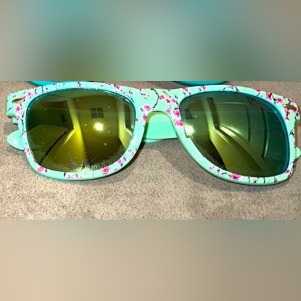 Arizona Green Tea Sunglasses